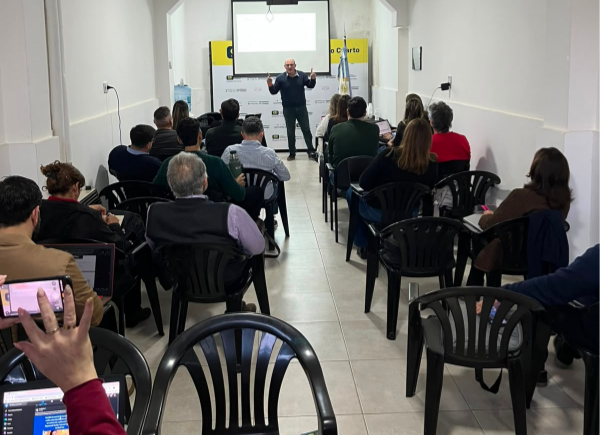 Corredores inmobiliarios se capacitaron sobre el uso de inteligencia artificial - imagen 3